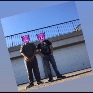 Meet your Posher, Carlos